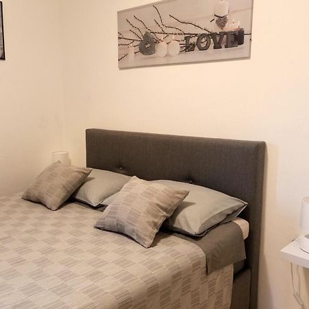 Apartman Dora Pula Eksteriør billede