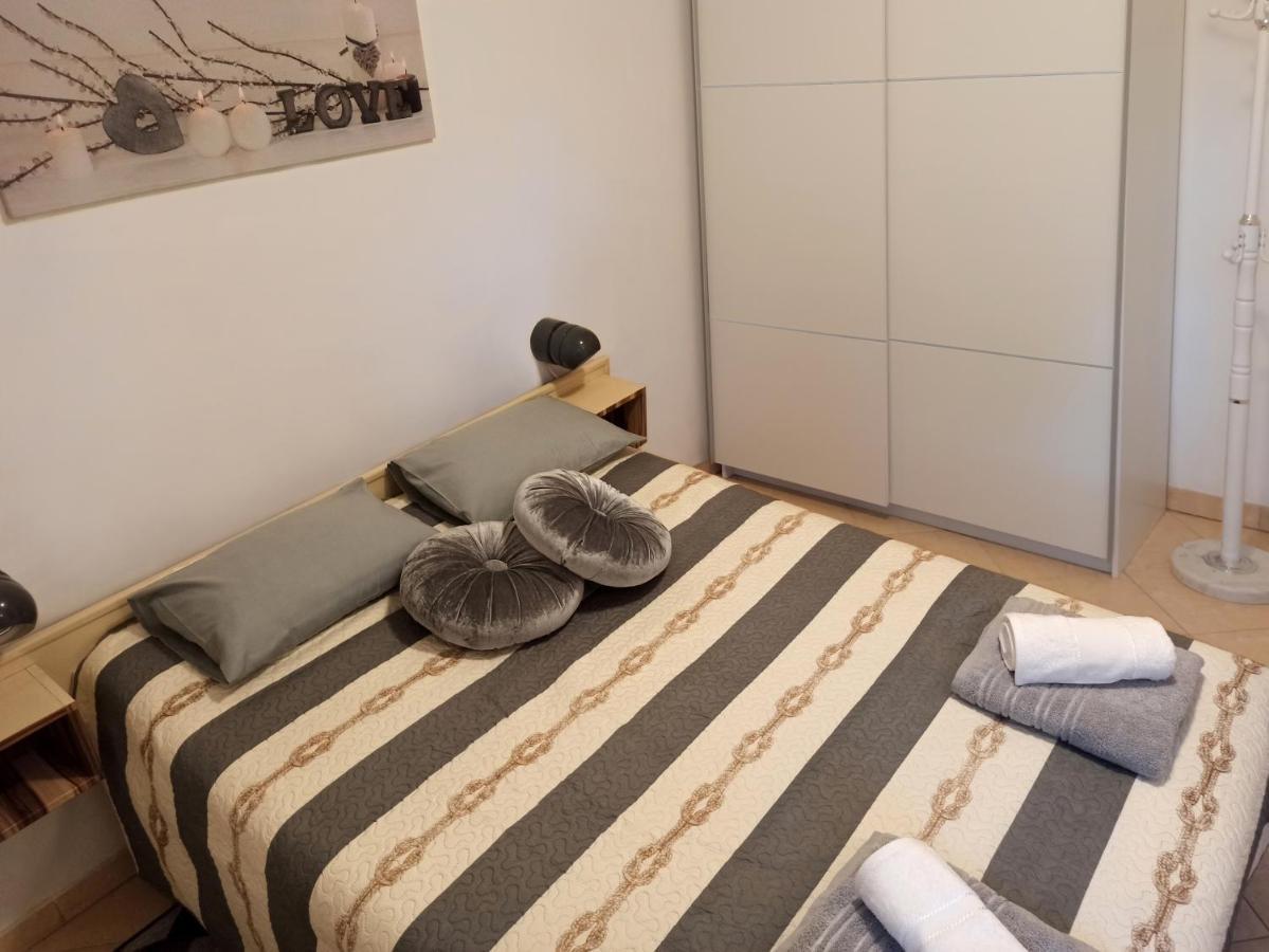 Apartman Dora Pula Eksteriør billede