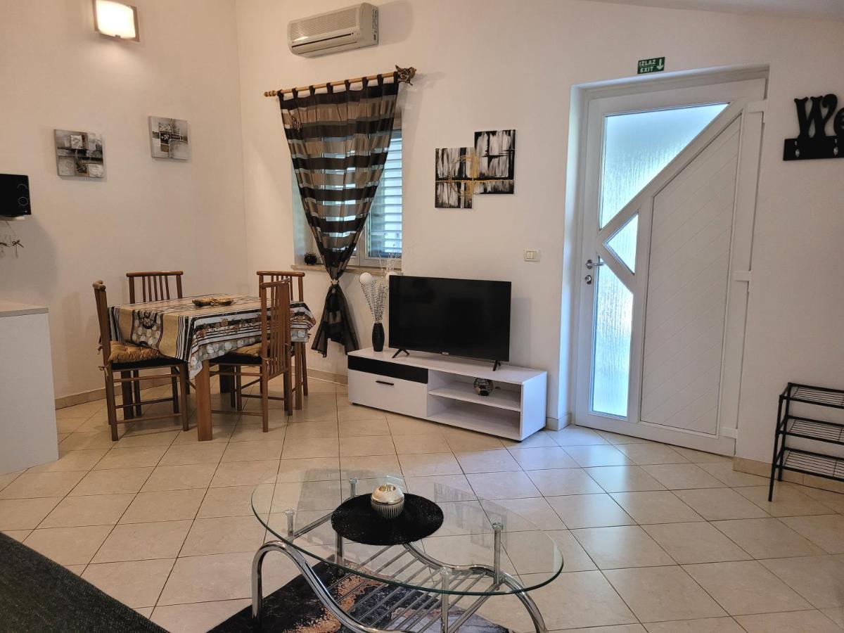 Apartman Dora Pula Eksteriør billede