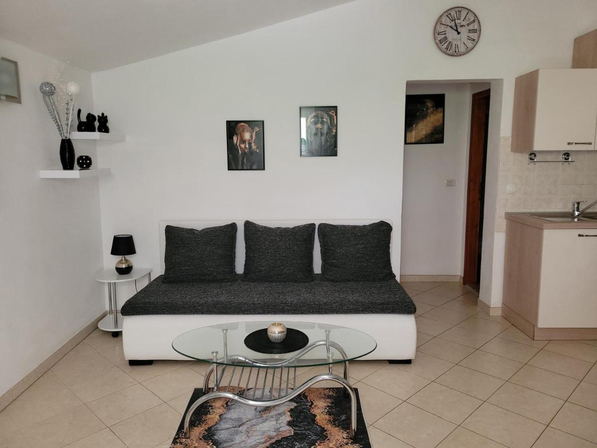 Apartman Dora Pula Eksteriør billede
