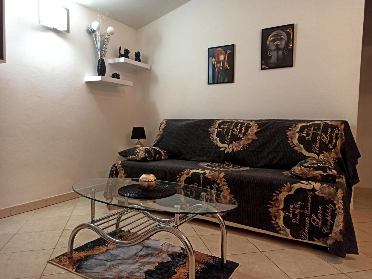 Apartman Dora Pula Eksteriør billede